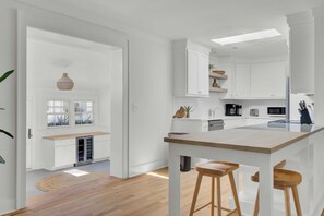 House (5 Bedrooms) | Interior - 16 29th Avenue Isle of Palms Group Retreat (Isle of Palms)
