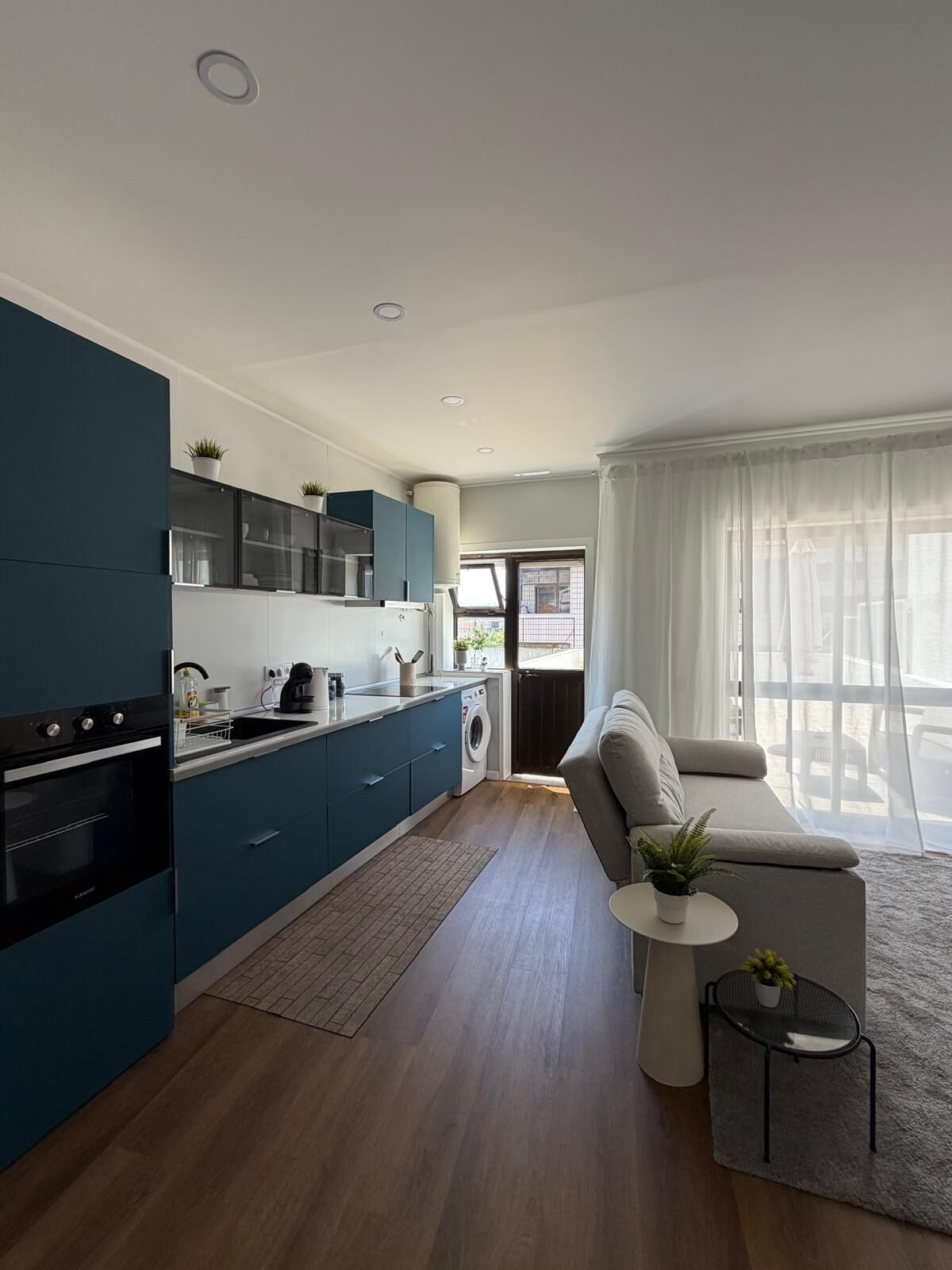 City Apartment, City View | Living area