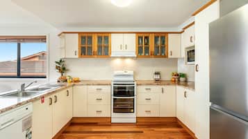 Dishwasher, dining tables