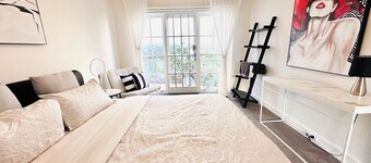Toorak Executive & Corporate Residence  