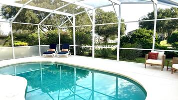 Piscine extérieure, piscine chauffée