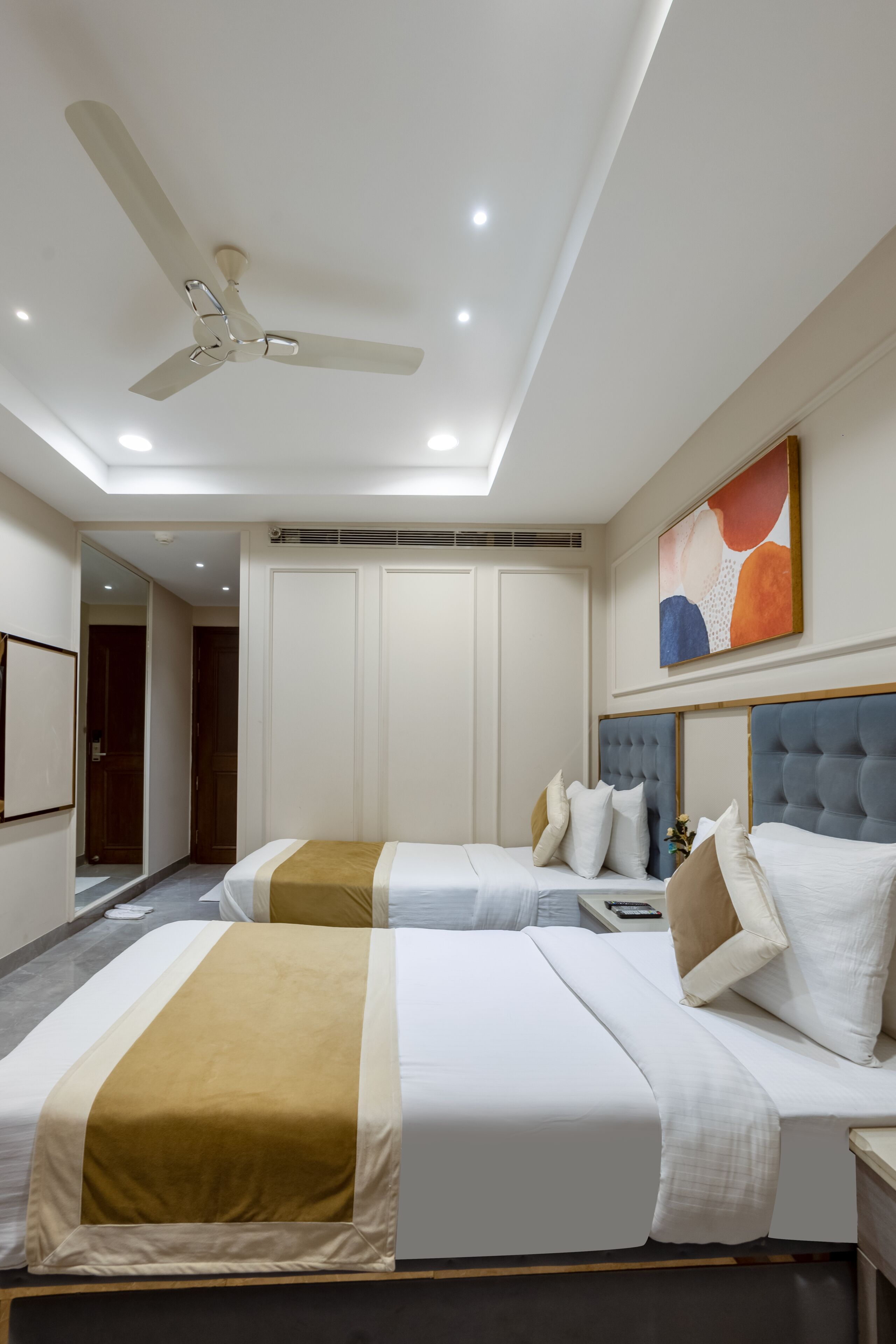 Desk, laptop workspace, free WiFi, bed sheets