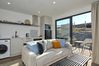 Peaceful, Luxury Unit At The Iconic Remarkables!