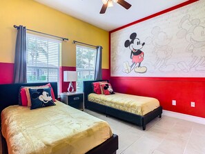 4 bedrooms, desk, iron/ironing board, travel cot