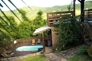 Familien-Vierbettzimmer | Terrasse/Patio