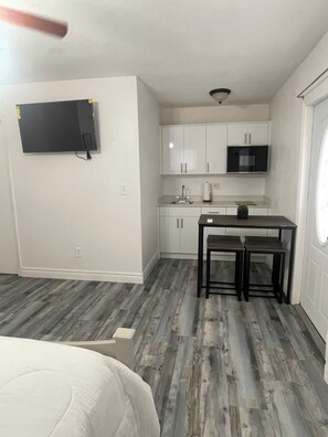 1 soveværelse, strygejern/strygebræt, Wi-Fi