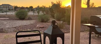 BEAUTIFULLY Updated San Tan House of Serenity✨- Free WiFi, Game Room, Sleeps 10