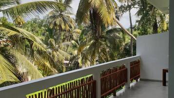 Kamar Double Superior, balkon, pemandangan kebun | Teras/patio