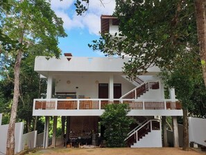 Front of property - Cocosurf House (Hikkaduwa)