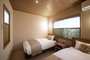 Room - Rinn Tsukinowa (Kyoto)