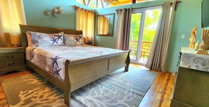 3 slaapkamers, een strijkplank/strijkijzer, wifi, beddengoed