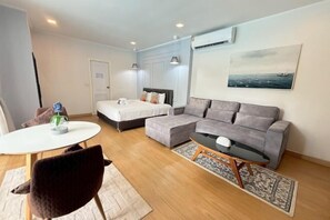 Cribs/infant beds - La Riva Boutique Hotel (Kamphaeng Phet)