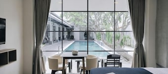 La Riva Boutique Hotel