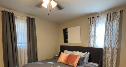 Charming Brand NEW 3B/2bathroom house closed by to all shopping and MUSC