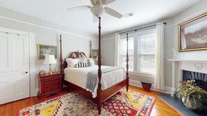 3 habitaciones, escritorio, tabla de planchar con plancha y wifi gratis 