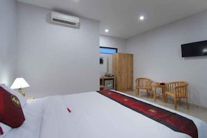 Room - Sleepwell Seminyak (Bali)