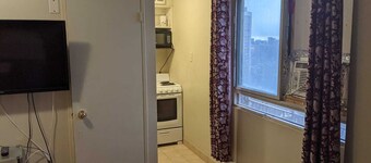 Junior Studio Apartment in Downtown Toronto
