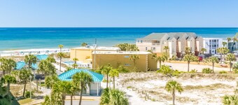 Gorgeous coastal home with plenty of space and easy beach access