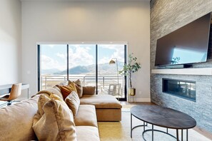 TV, fireplace - Stunning house w/ ski & lake views, private hot tub, private W/D (Hideout)