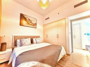 1 dormitorio, caja fuerte, tabla de planchar con plancha y wifi