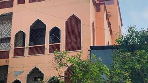 واجهة المنشأة