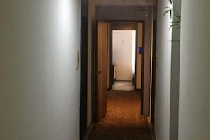 Óflokkuð mynd, 2 af 25, hnappur