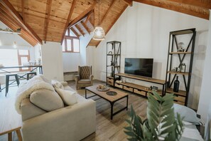 Premium Apartment | Living area | TV