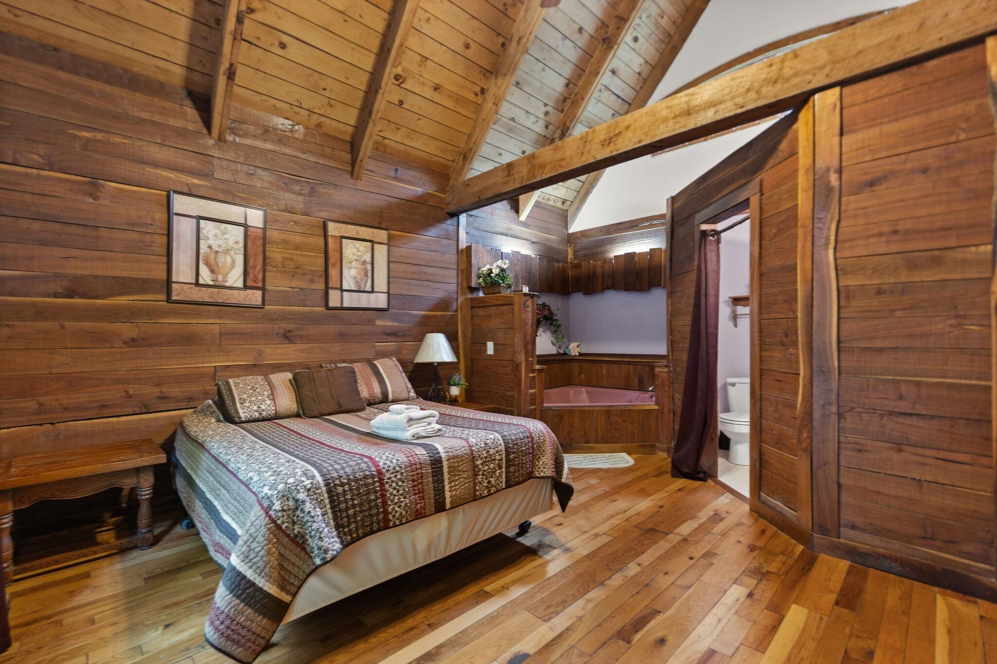 2 bedrooms, bed sheets