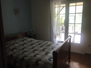 3 Schlafzimmer, Bügeleisen/Bügelbrett, WLAN, Bettwäsche