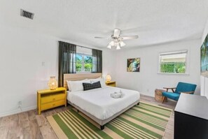 4 chambres, bureau, fer et planche à repasser, Wi-Fi gratuit