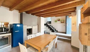 Dining - La Casa Azzurra - Affitti Brevi Italia (Lecco)