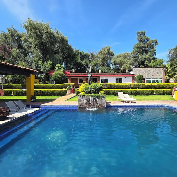 Alberca al aire libre