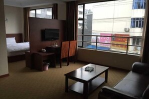 Room - Lido Holiday Hotel (Shitai)