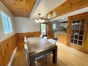 Dining - Cozy Urban Cottage | Bright, Peaceful Retreat Near Queen’s, Downtown & Airport (Kingston)