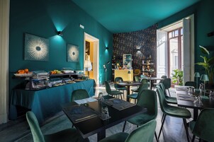 Colazione completa inclusa, servita tutte le mattine 