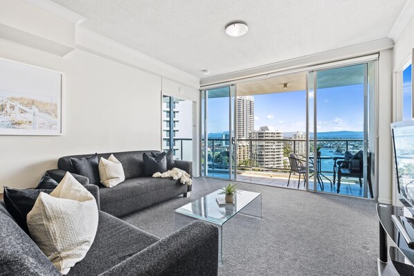 TV - 2 Bed 1 Bath Unit at Chevron Renaissance - Q Stay (CHEV 3107 - 3N - NB) (Surfers Paradise)