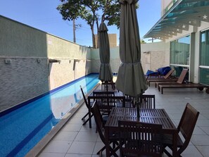 Leilighet – basic | Basseng | Utendørsbasseng