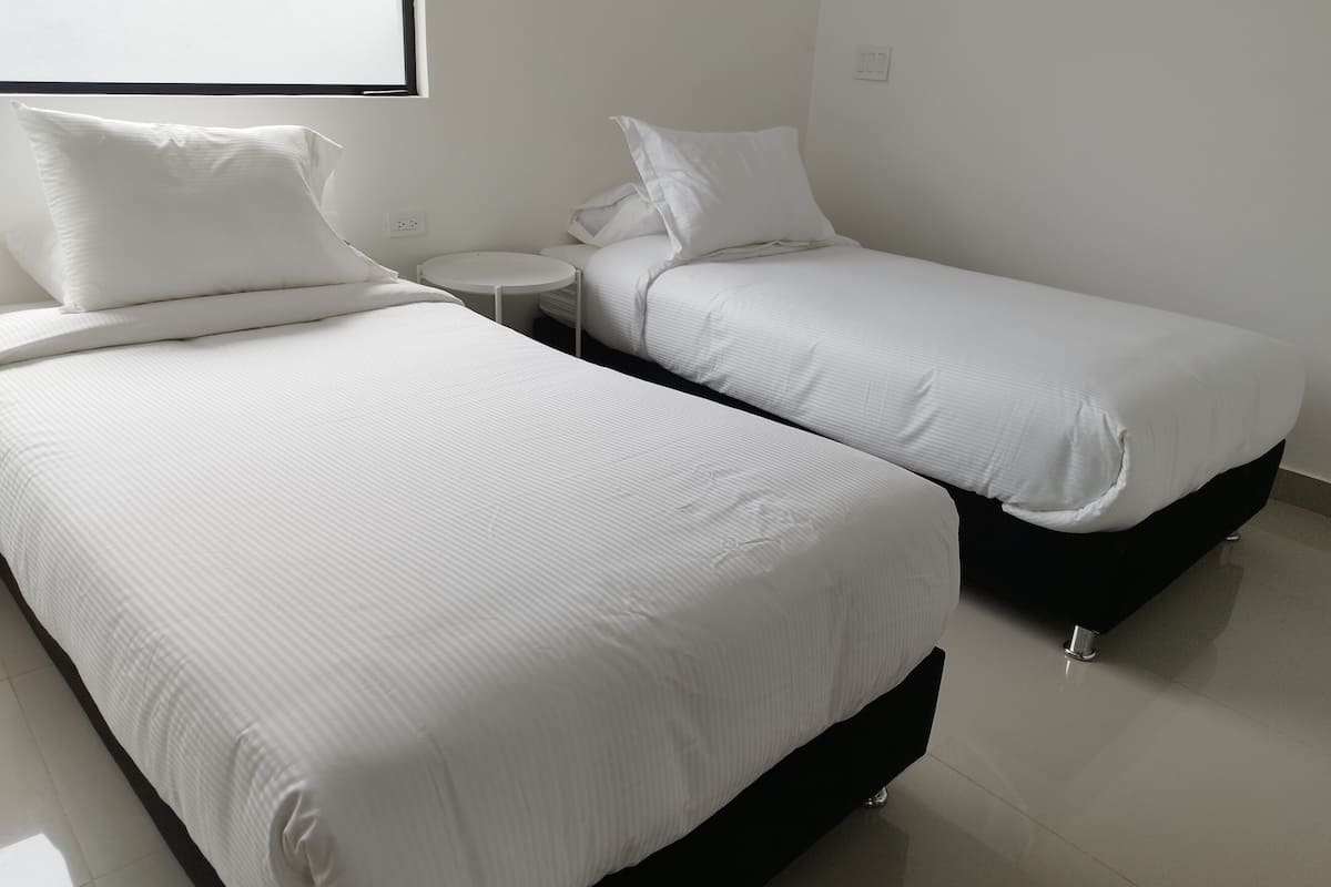 أغطية فراش متميزة وألحفة محشوة بالريش وواي فاي مجانًا