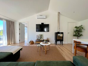 Deluxe Townhome, Mountain View | Living area | Flat-screen TV - Casas Capela by O'Porto Seven (Montalegre)