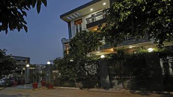 Bagian depan properti