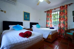 3 soveværelser, pengeskab på værelset, strygejern/strygebræt