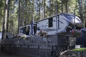 Miscellaneous - Plumas Pines Resort (Canyondam)