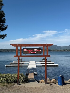 Exterior detail - Plumas Pines Resort (Canyondam)