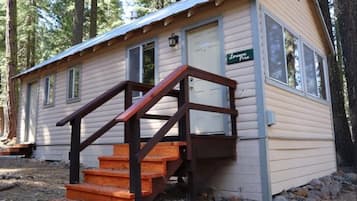 Lonesome Pine Cabin | Coffres-forts dans les chambres, fer et planche à repasser