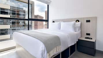 Estudio (910) | Tabla de planchar con plancha y wifi gratis