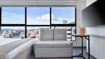 Studio (1105) | 1 bedroom, iron/ironing board, free WiFi