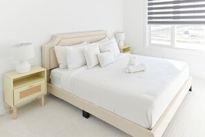 3 bedrooms, in-room safe, iron/ironing board, WiFi