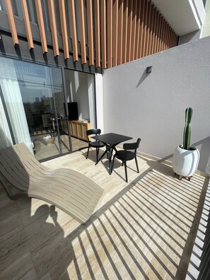 Outdoor dining - Rooftop & Pool! Beautiful loft in Cartagena Center (Cartagena)