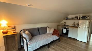 Smart TV, stereo, printers