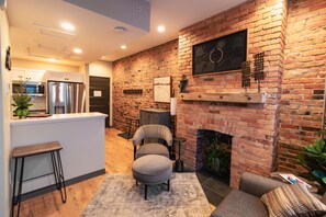 Apartamento Premium, 1 cama de matrimonio grande con sofá cama, no fumadores, cocina | 1 dormitorio y espacio para trabajar con un portátil